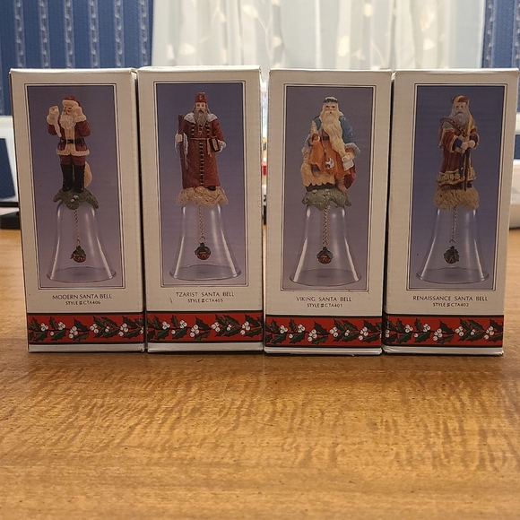 Vintage Christmas Bells - Picture 1 of 7